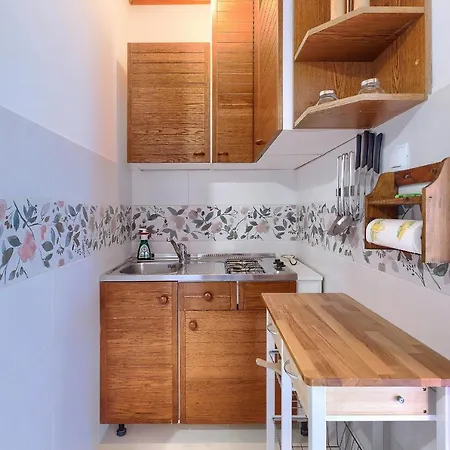 Apartament Stylish Flats With Two Bedrooms In *