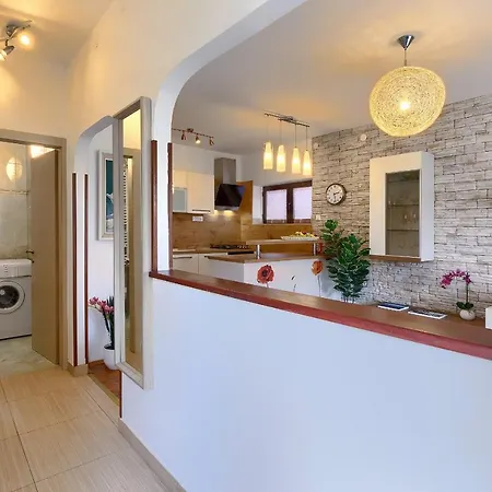 Stylish Flats With Two Bedrooms In *