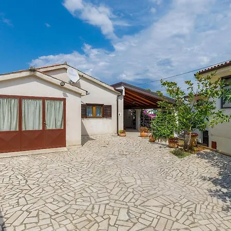 Apartment Stylish Flats With Two Bedrooms In