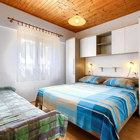 Stylish Flats With Two Bedrooms In *