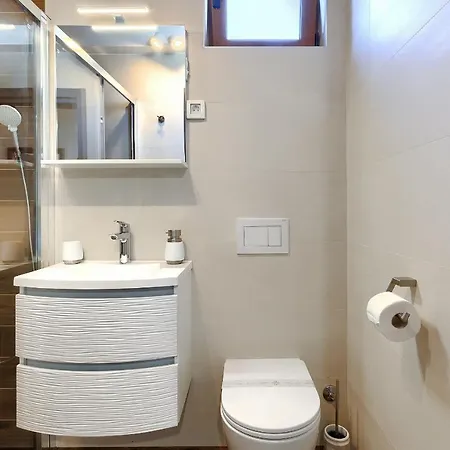 Stylish Flats With Two Bedrooms In